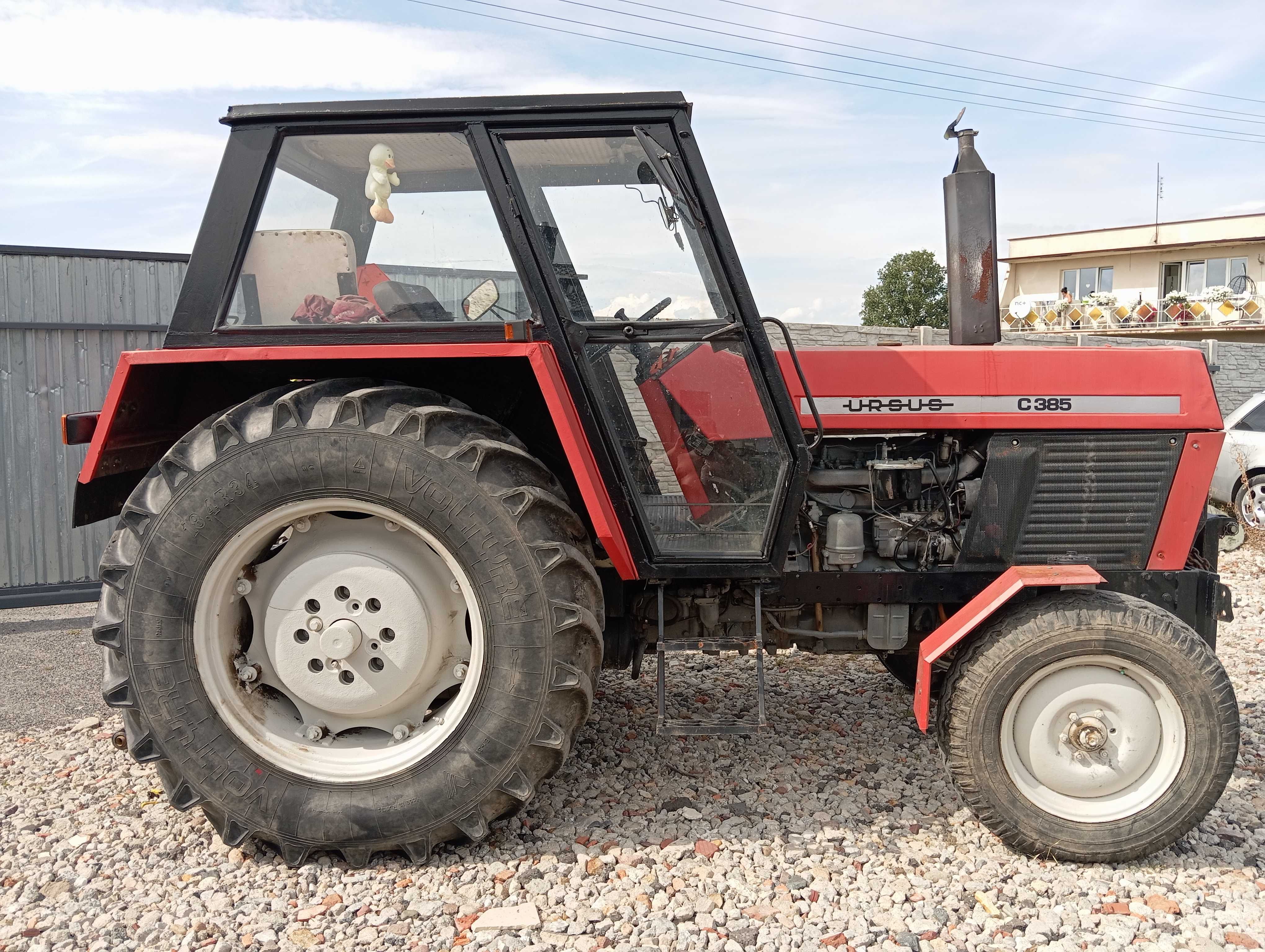 Ciągnik rolniczy Ursus C-385