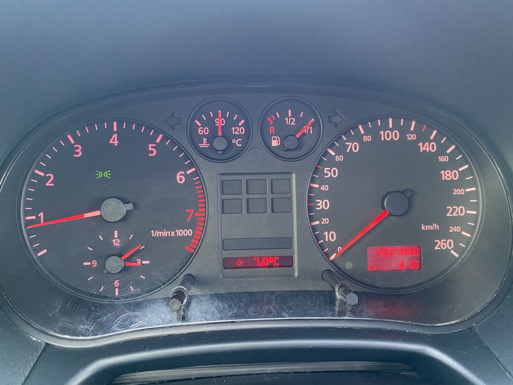 Audi a3 8l 1999 1.6 бензин