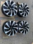 Nowe 4 Felgi Strukturalne 5x108 R16 Ford focus C-max Kołpaki czujniki