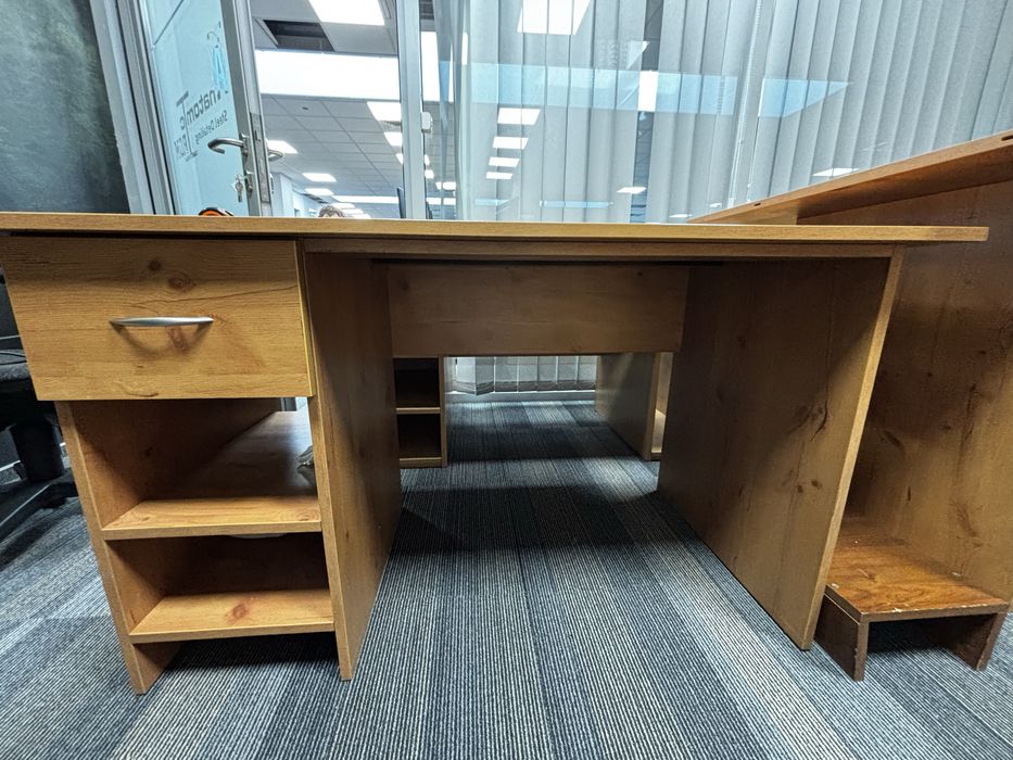 Biurko do pracy w dobrym stanie