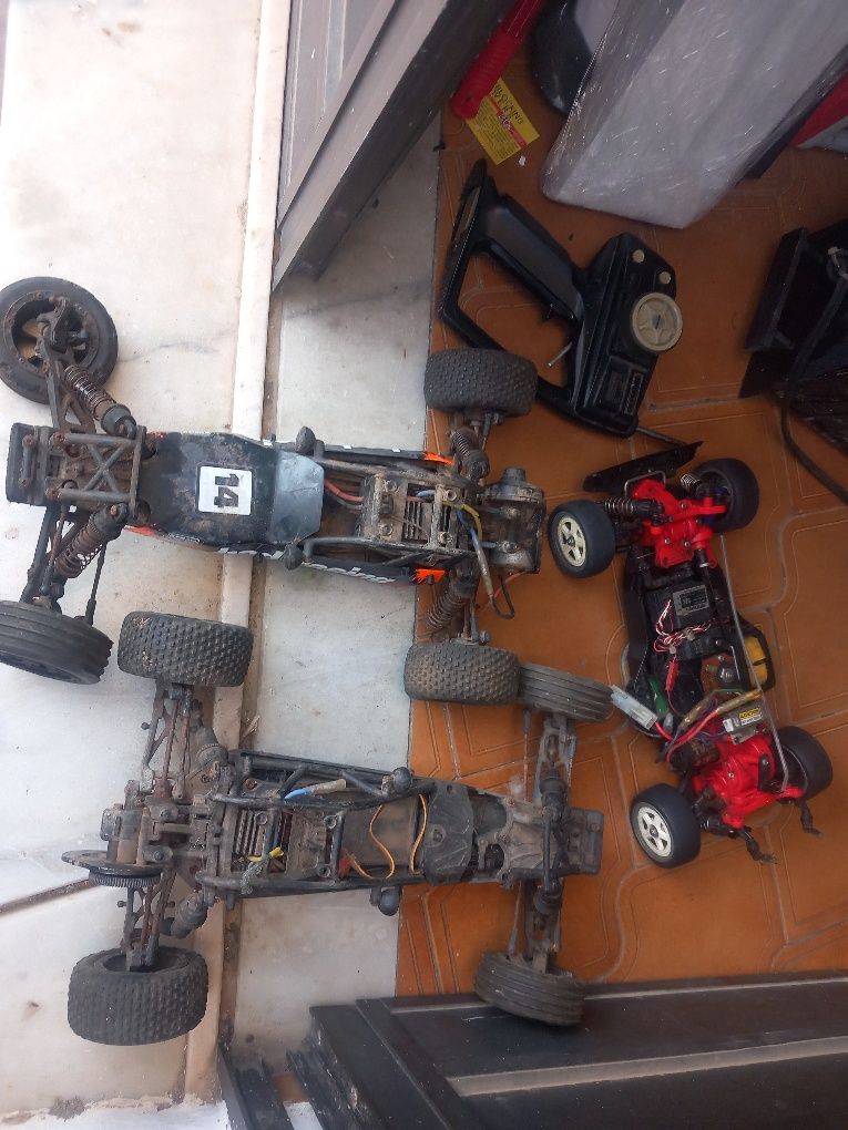 Carros RC para as peças