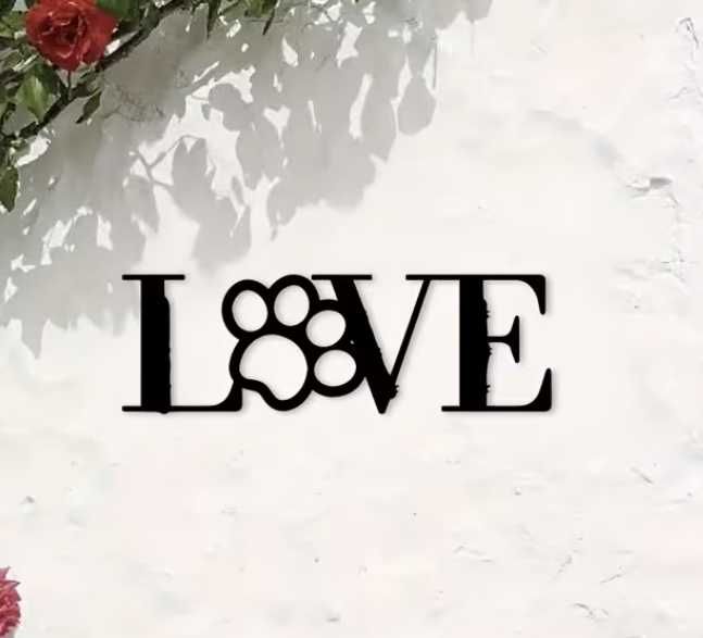 Nowa dekoracja metalowa love