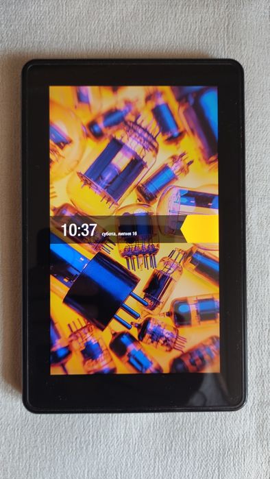 Планшет читалка Amazon Kindle Fire.
