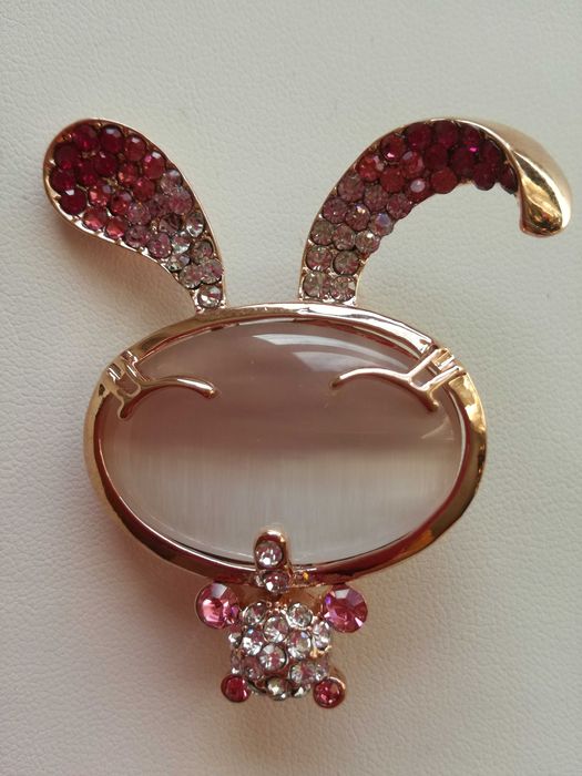 USA_BROSZKA/ZAWIESZKA_nieszablonowa biżuteria - "szklany" królik