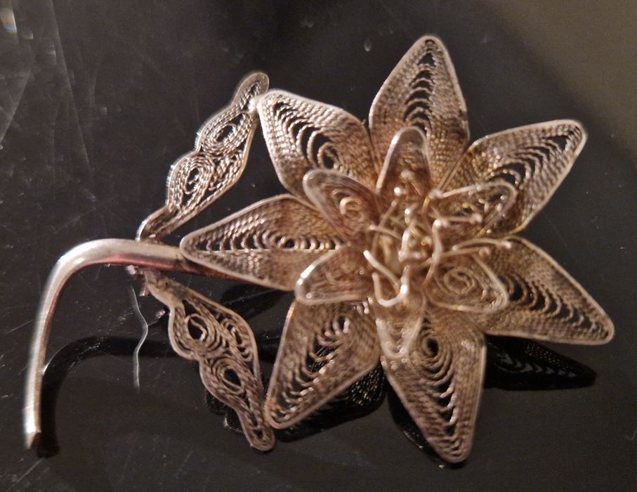 925 srebrna broszka kwiat filigran CUDO