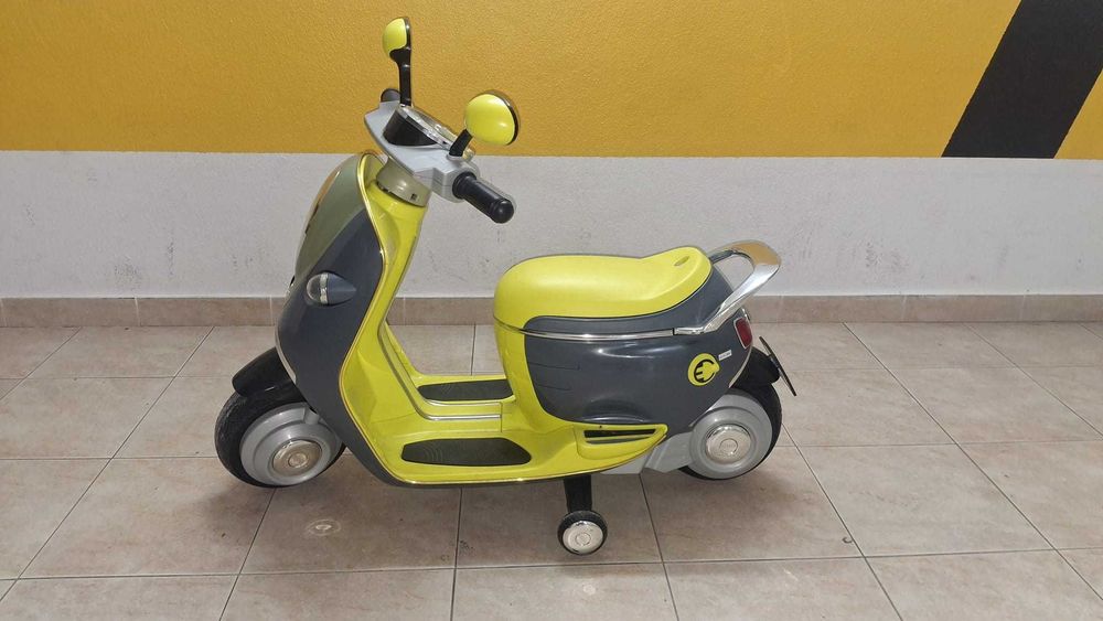 Moto Elétrica Infantil Mini Scooter