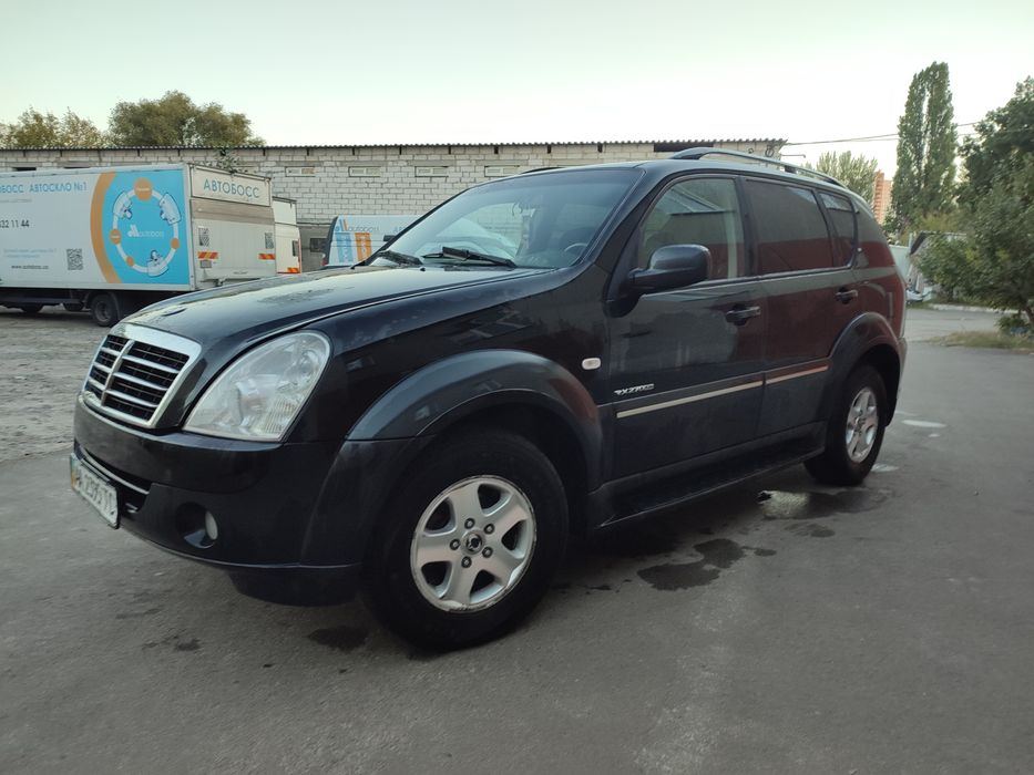 Сан Енг рекстон. 2.7 TD . Автомат!.