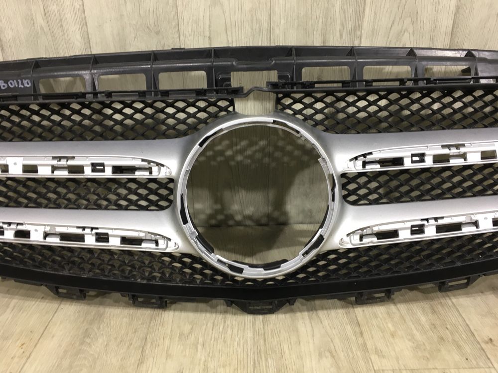 Решетка радиатора Гриль Mercedes E W213 / 2016-2020 г. / A2138880223
