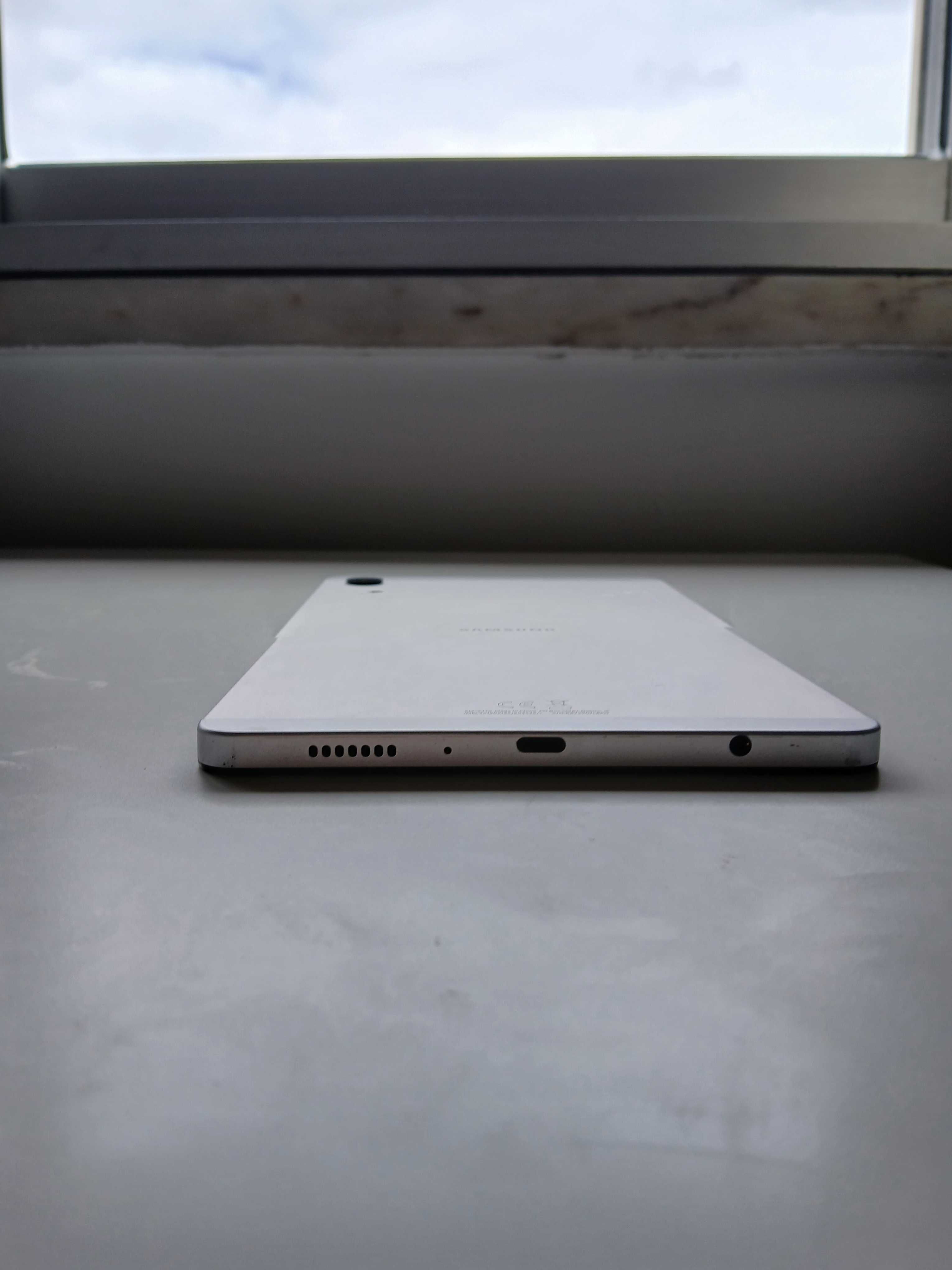 Galaxy tap A9 64GB + black case(capa)