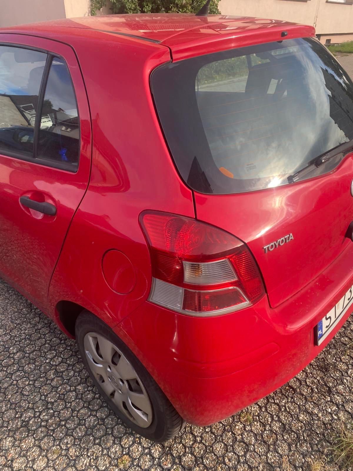 Sprzedaję samochód marki Toyota