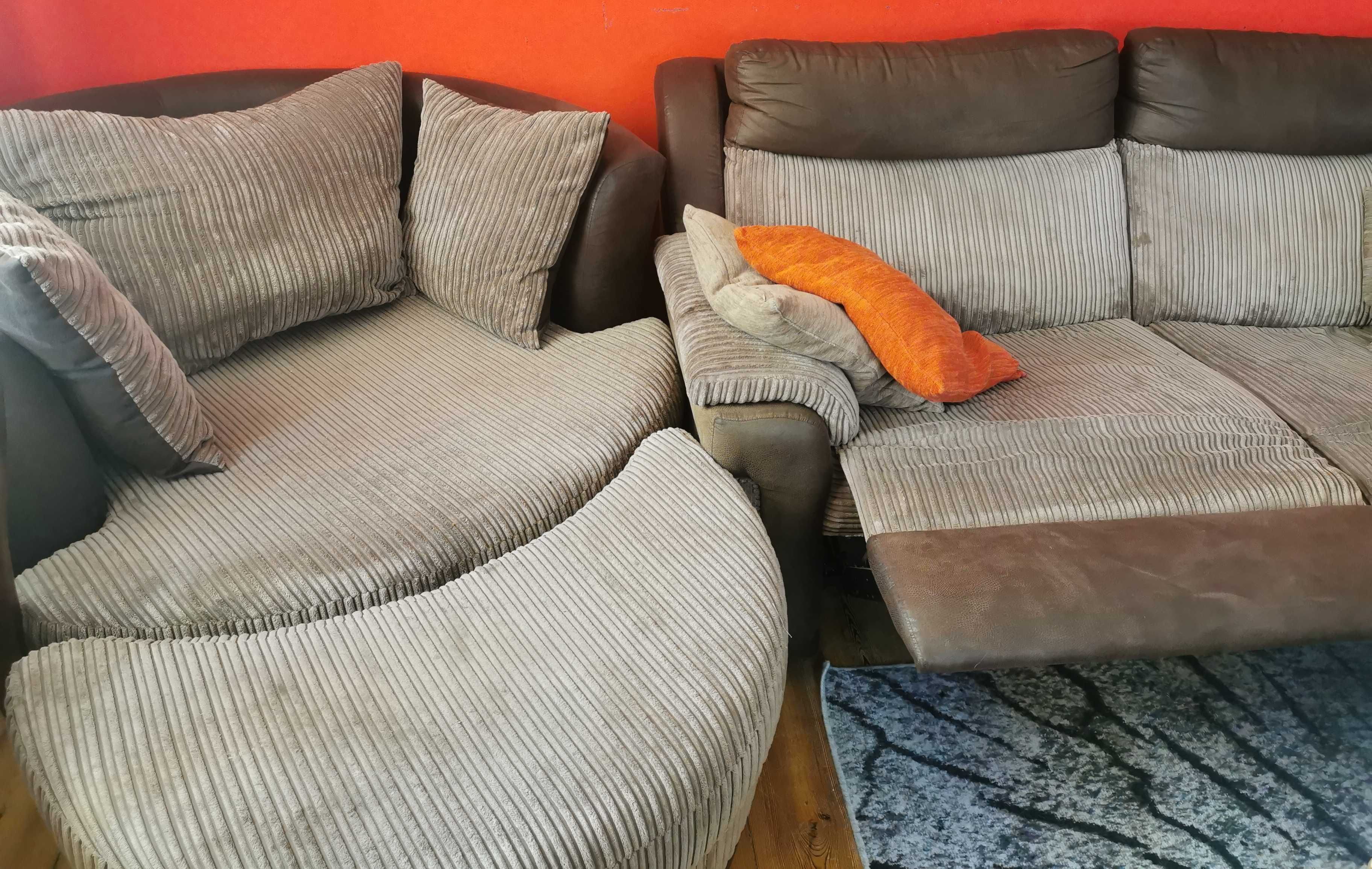 Sofa 2 osobowa z funkcja relax +fotel leniuch z pufa