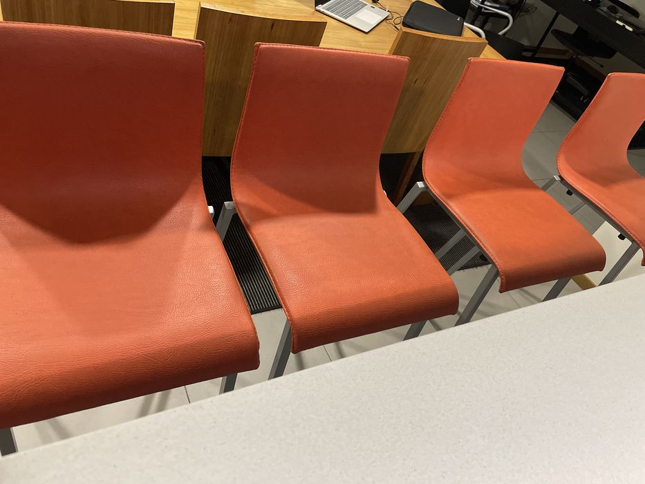 Cadeiras de ilha ou balcão de cozinha em pele