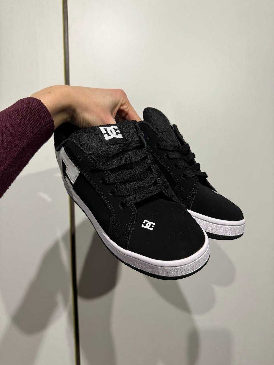 Мужские кроссовки DC Shoes Court Graffik Дісішкі