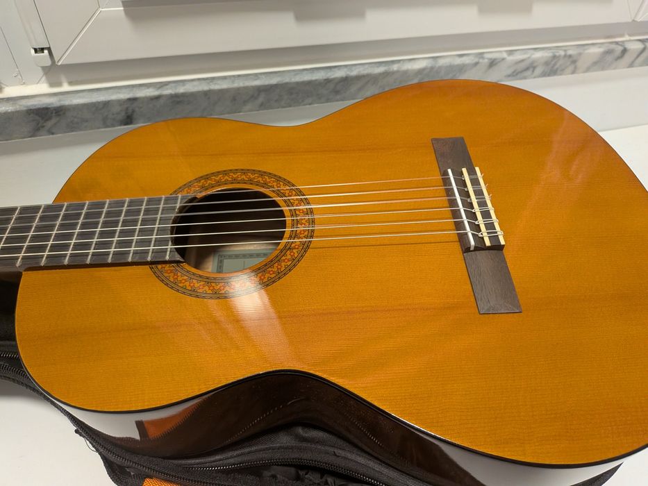 NOVA Guitarra Clássica Yamaha C40 NT - Cor Natural