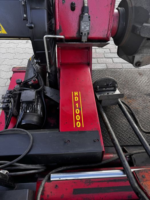 Шиномонтажний станок із захопленням диска 14 "-56" CORGHI