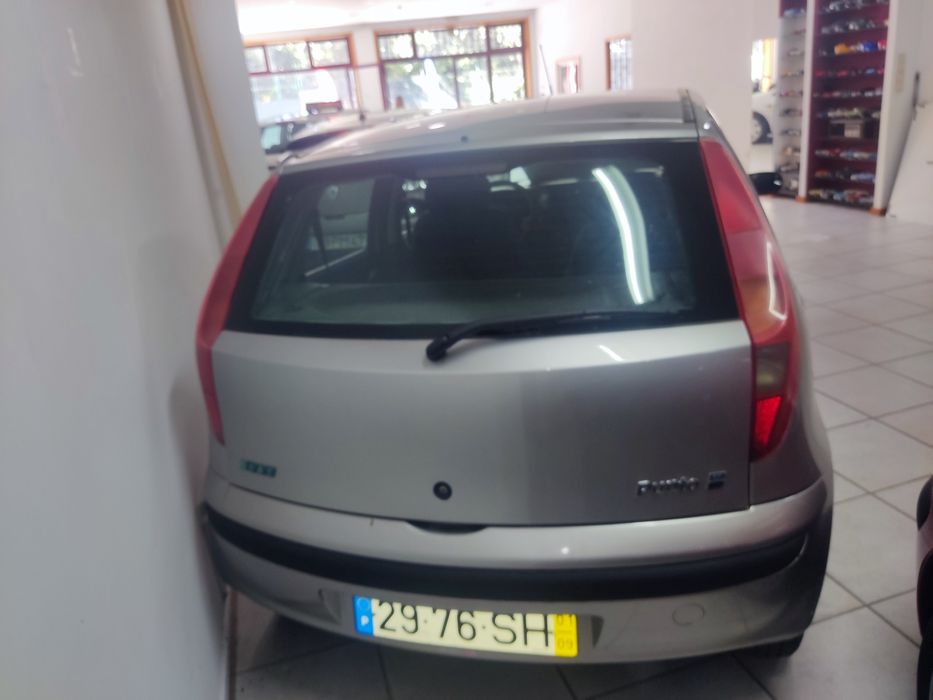 Fiat Punto CAIXA AUTOMÁTICA SÓ 3250€