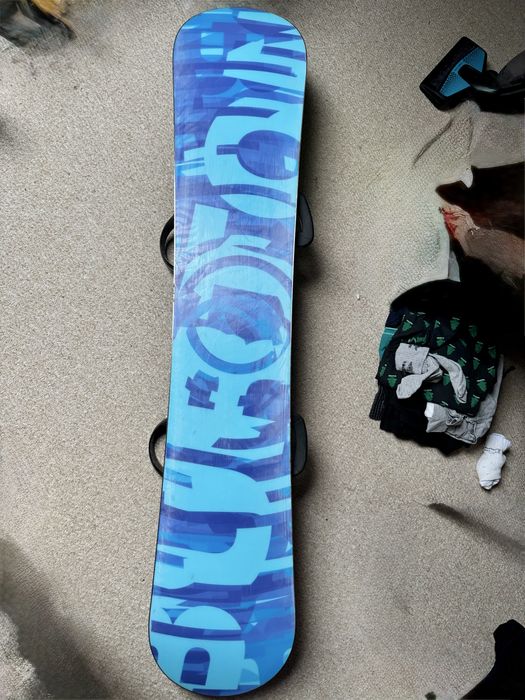 Deska Snowboard Burton Clash 151cm wraz z wiązaniami Burton ipokrowiec