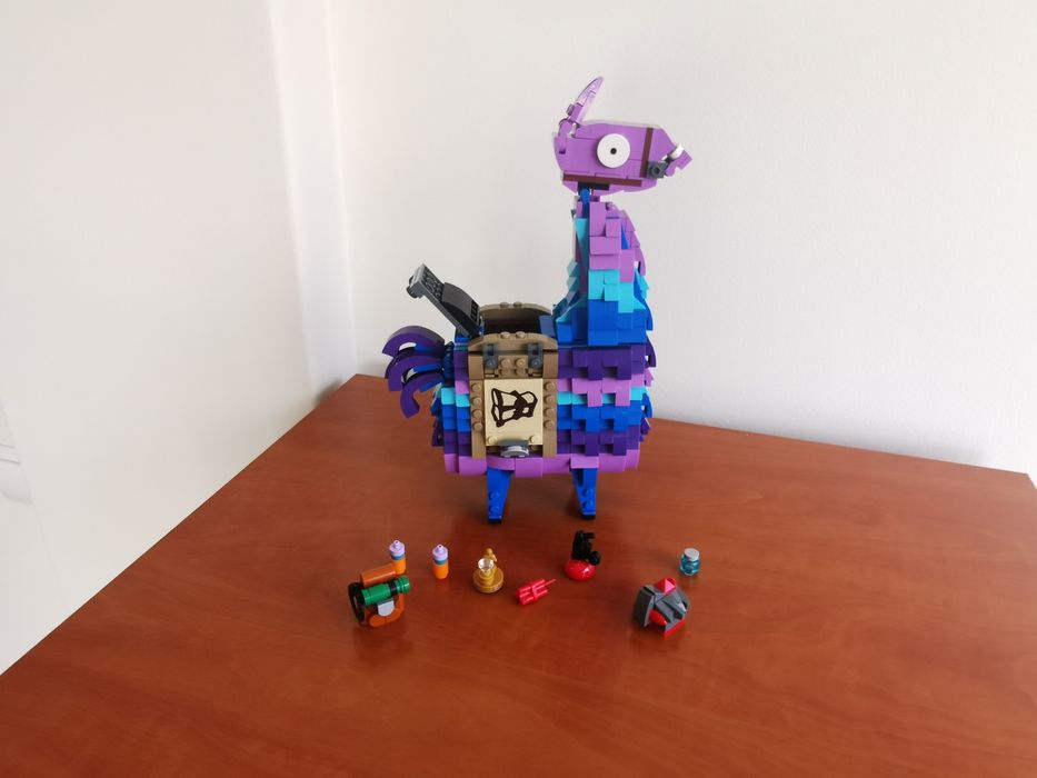 77071 Fortnite Supply llama