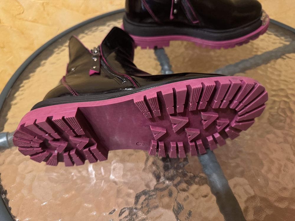 Odjazdowe buty damskie Maciejka 39