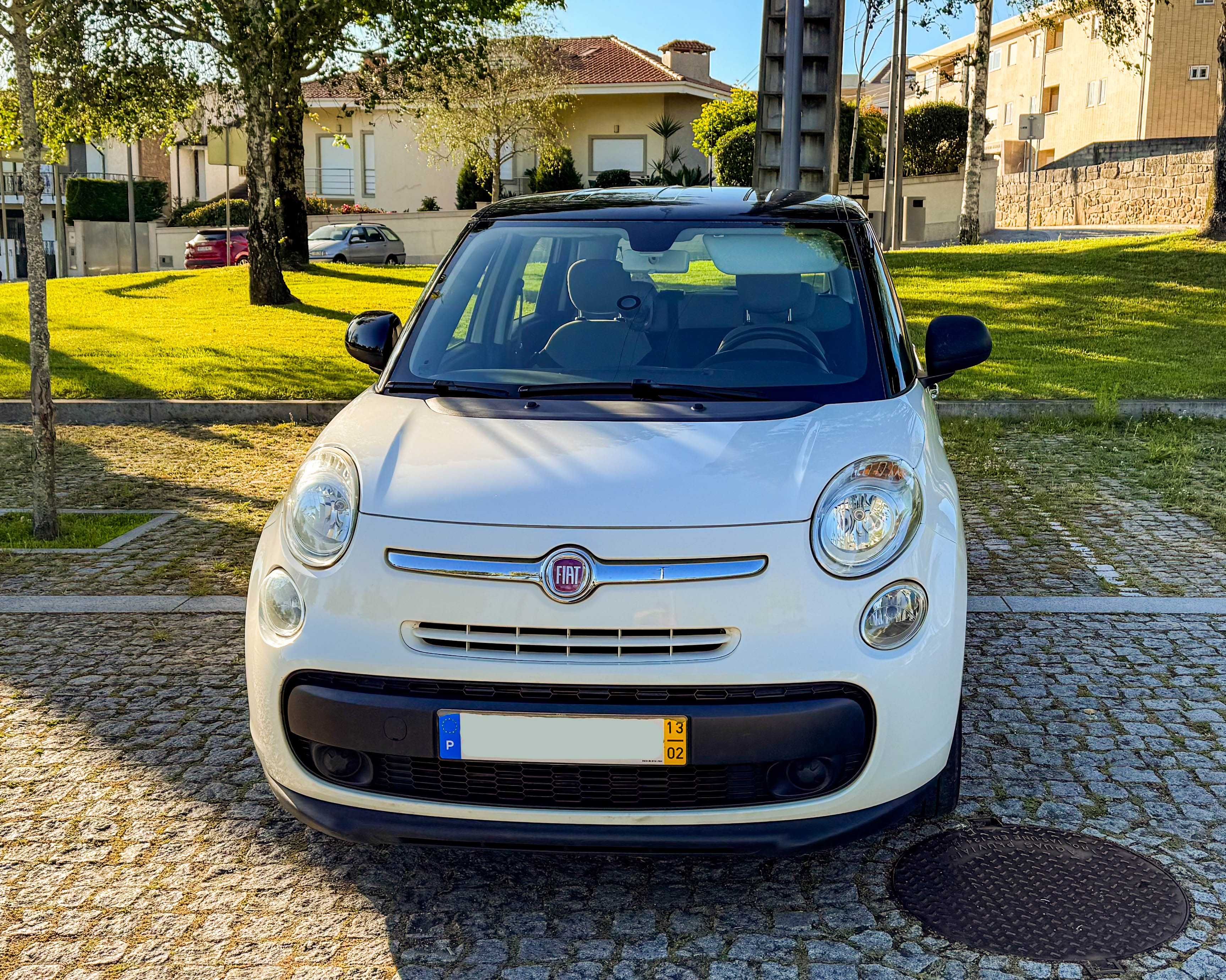 Fiat 500 L 2014 em ótimo estado