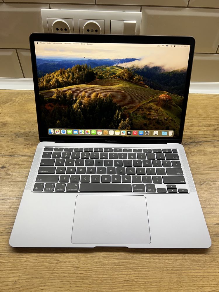 Apple MacBook Air 13' A2337 2020 M1/8Gb RAM/ 256Gb SSD