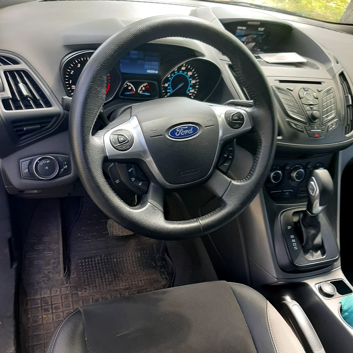 FORD  еscape  2,5