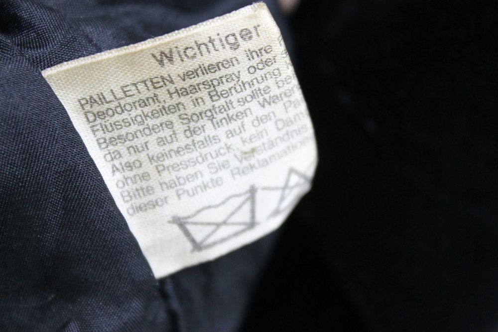 Вінтажний вишитий намистом, паєтками оксамитовий чорний піджак germany