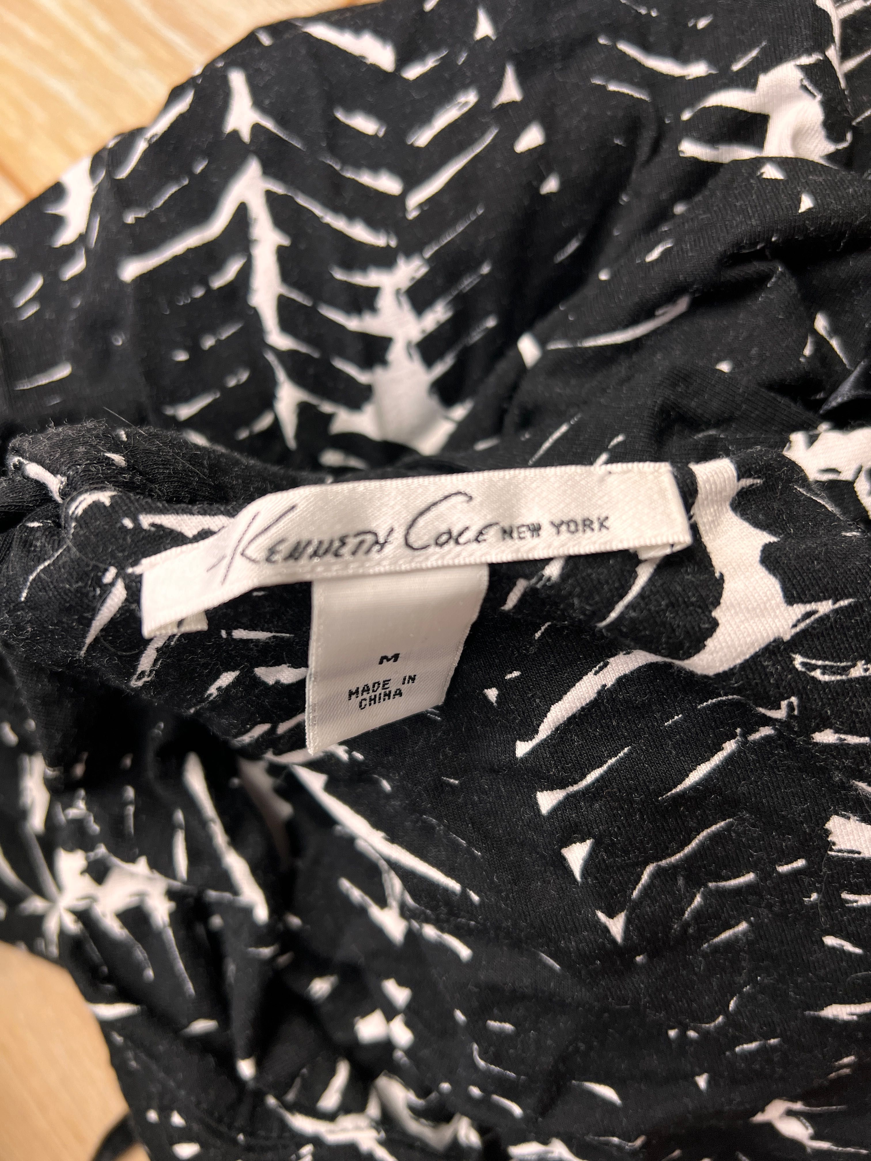 sukienka maxi długa czarna biała w liście kenneth cole wiskoza