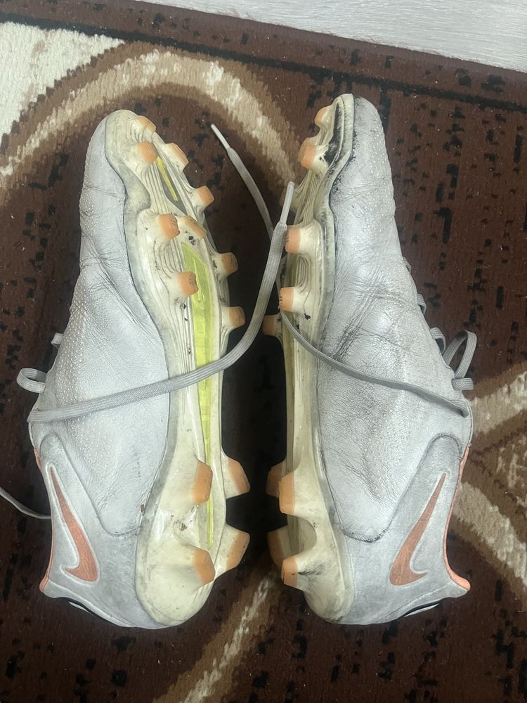 korki nike tiempo 9 pro