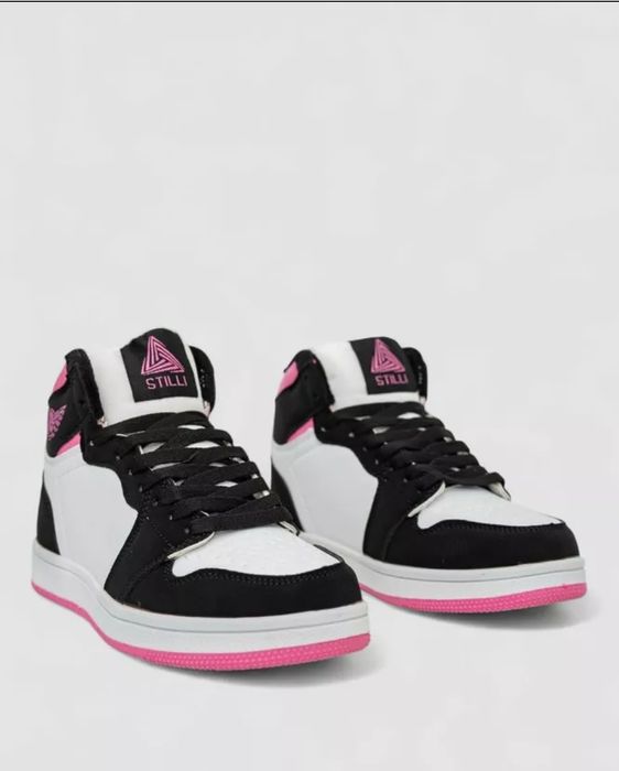 Кросівки жіночі зимові на хутрі, колір біло-рожевий