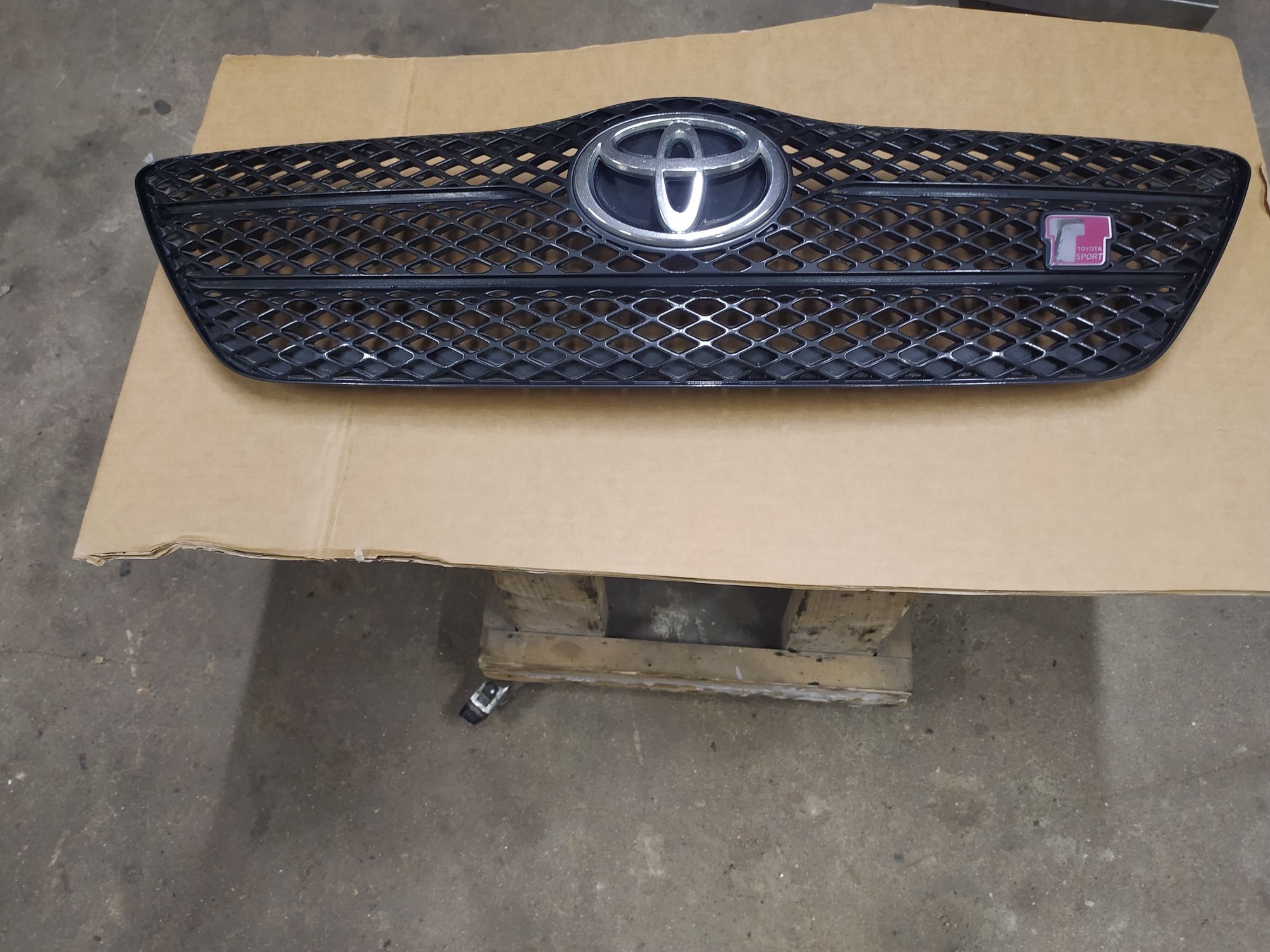 Toyota corolla e12 TS grill atrapa