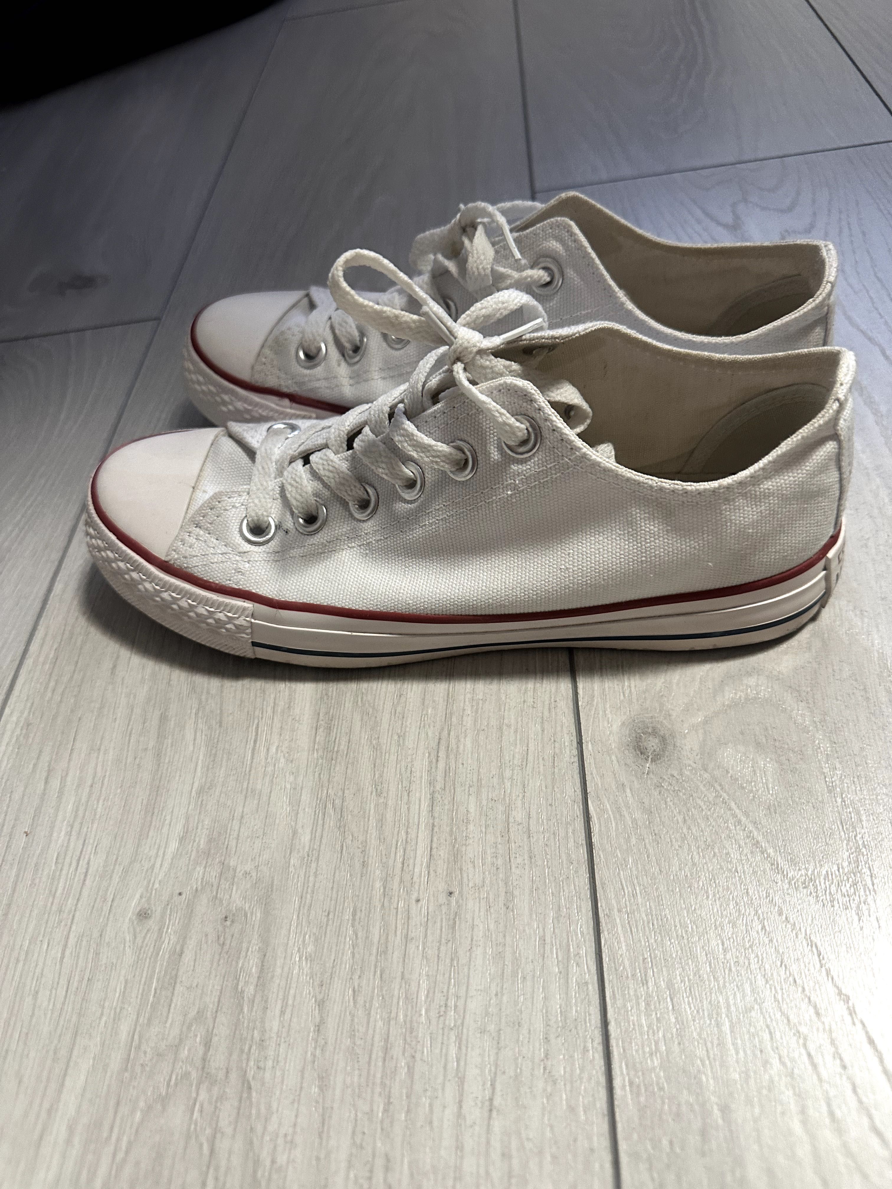 Converse Trampki Chuck Taylor All Star białe rozmiar 37 krótkie