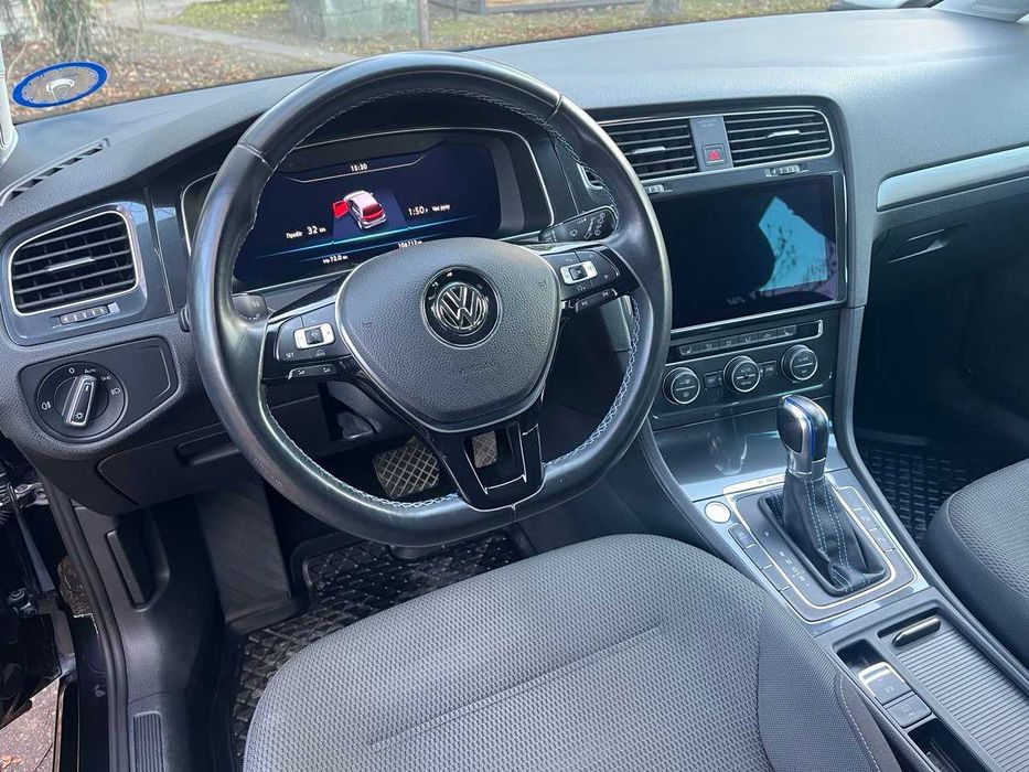 Volkswagen e-Golf 2017 35.8 kWt