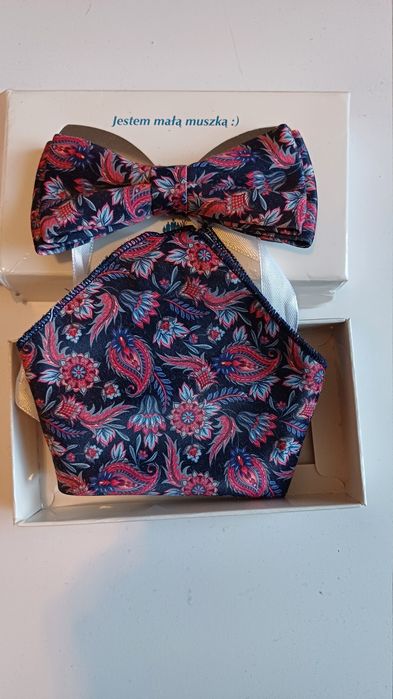 Garnitur chłopięcy komunijny  roz 146 gratis muszka I poszetka