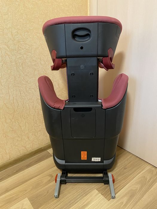 Автокресло-Бустер Britax-Romer Kidfix 2 R с 3 до 12 лет