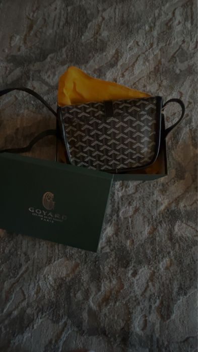 Malinha da goyard