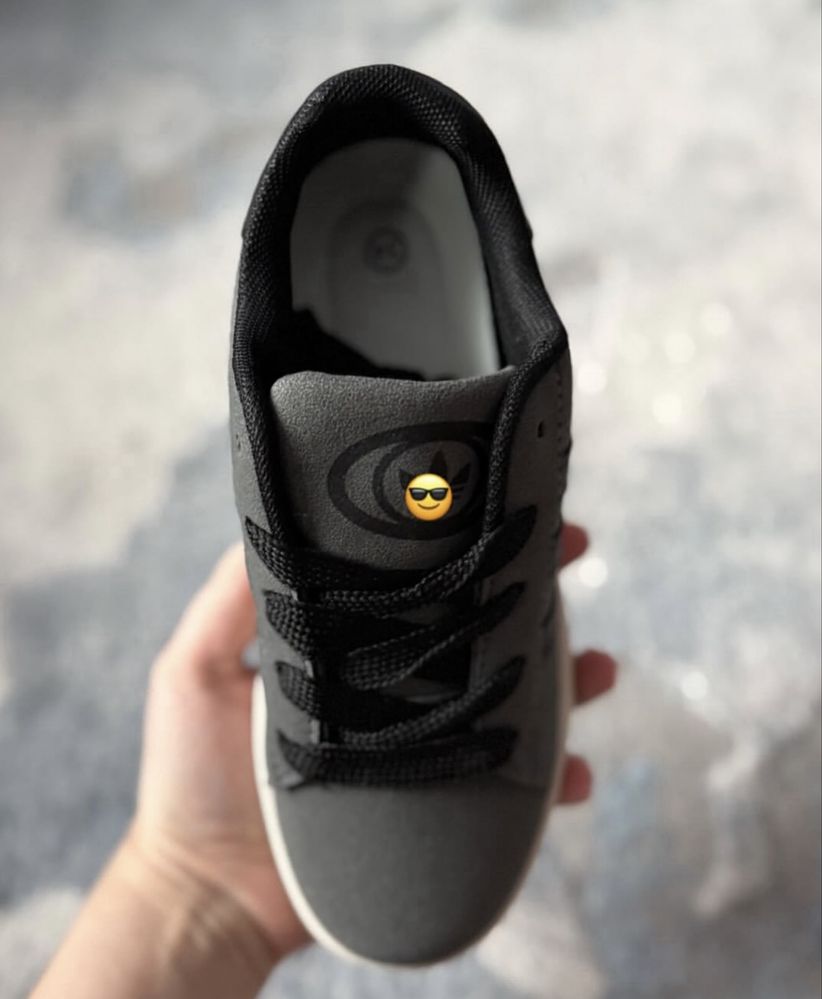 Кеди Adidas для хлопчиків та дівчаток