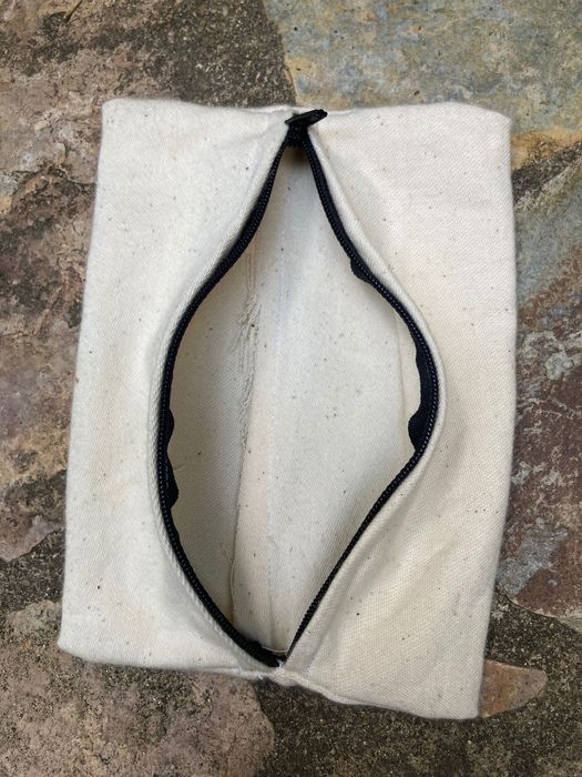 Bolsa de tecido feita à mão