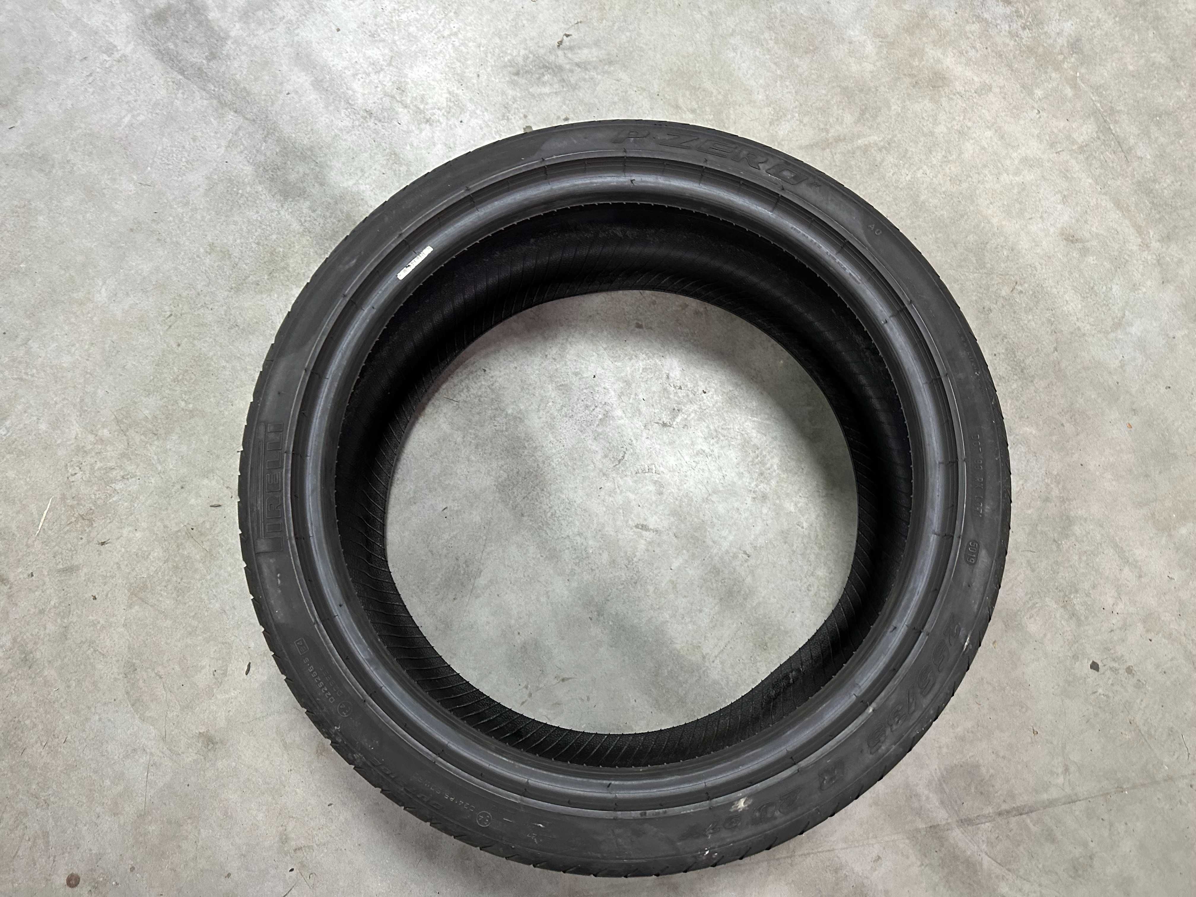 255-35 R20 97Y Pirelli PZero AO 4шт