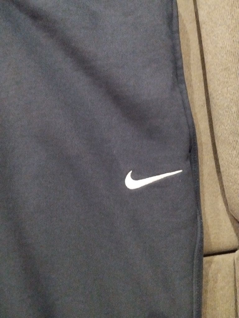 Spodnie dresowe Nike rozm M