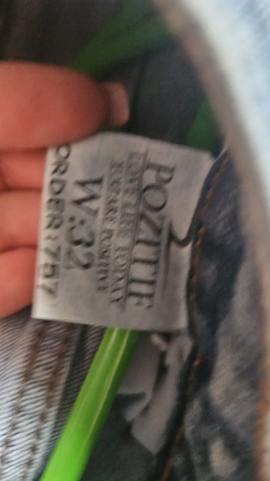 Джинсы женские .