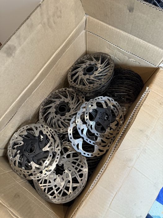 Tarcze ponad 100szt 160/180/203