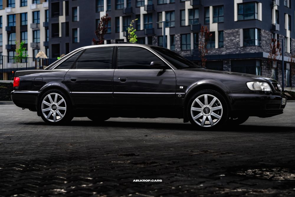 Audi S6 2.2 turbo quattro