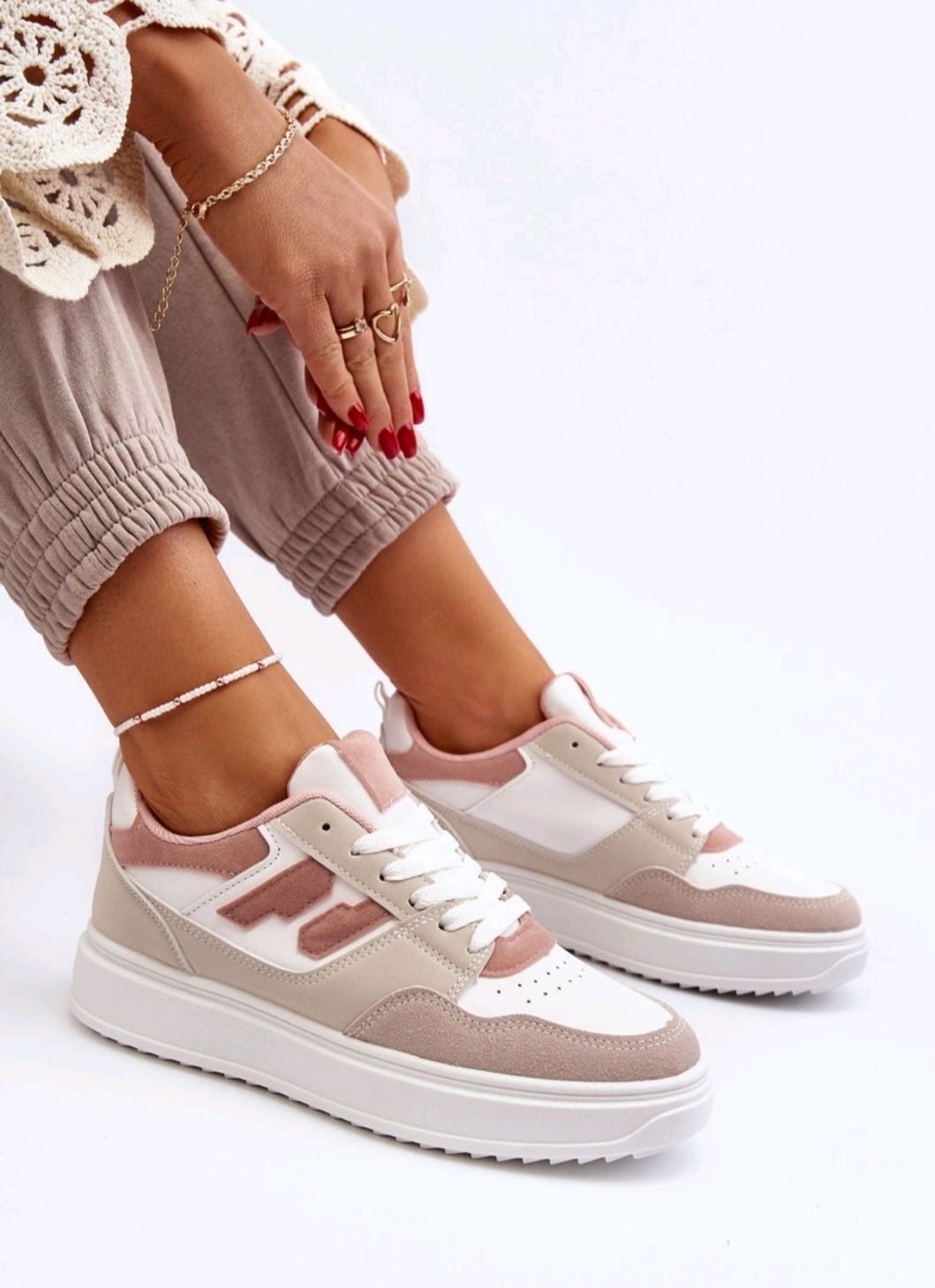 Damskie sneakersy beżowe -Hit!