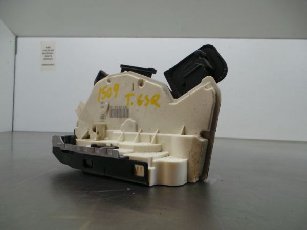 Fechadura / fecho porta trás esquerdo VOLKSWAGEN Golf VII (5G1, BQ1, B