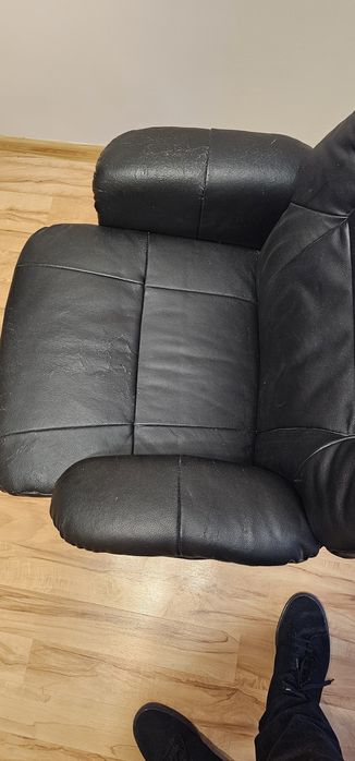 Fotel stan bardzo dobry.