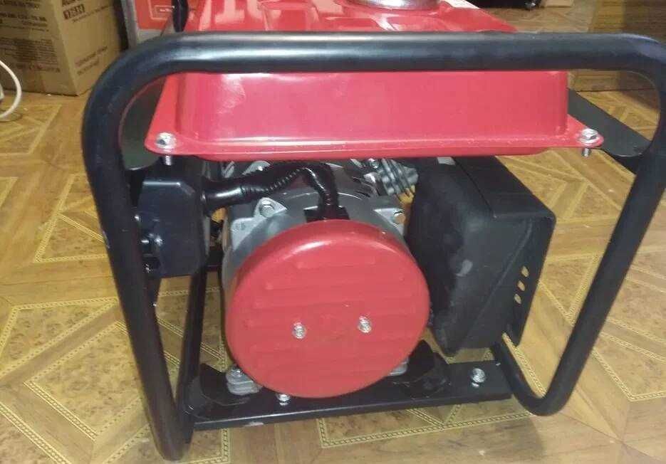 Генератор Edon PT-1000L 4-х тактний з AVR мідна обмотка новий