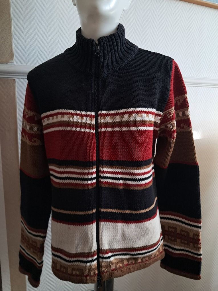 Sweter w etniczne wzory rozmiar L