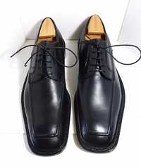 Sapatos pretos Decénio tamanho 44