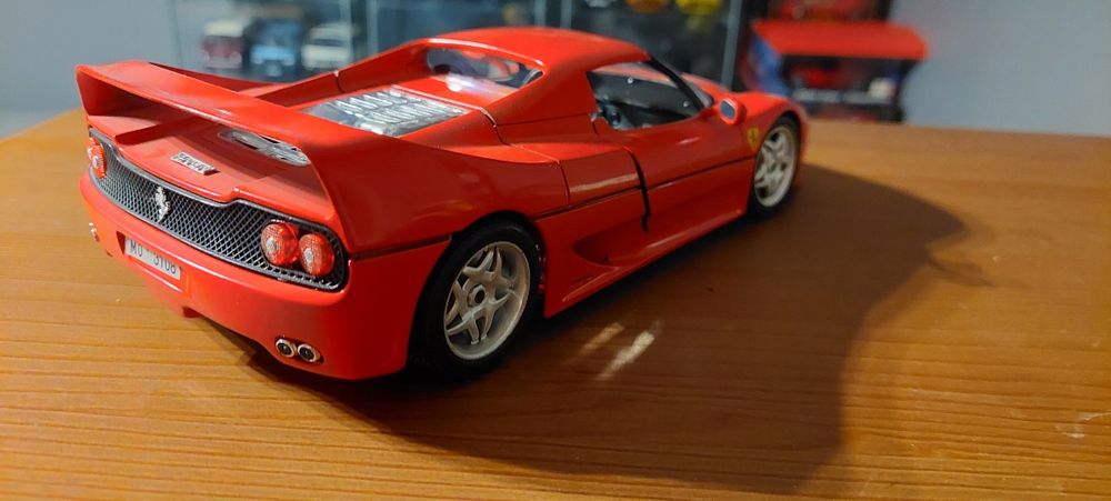 Model 1:18 Ferrari F50 Bburago
